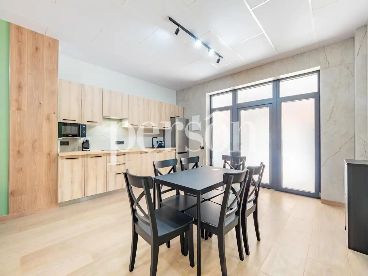 Küche von Erdgeschoss zum Verkauf in Valencia mit Klimaanlage, Terrasse und Abstellraum