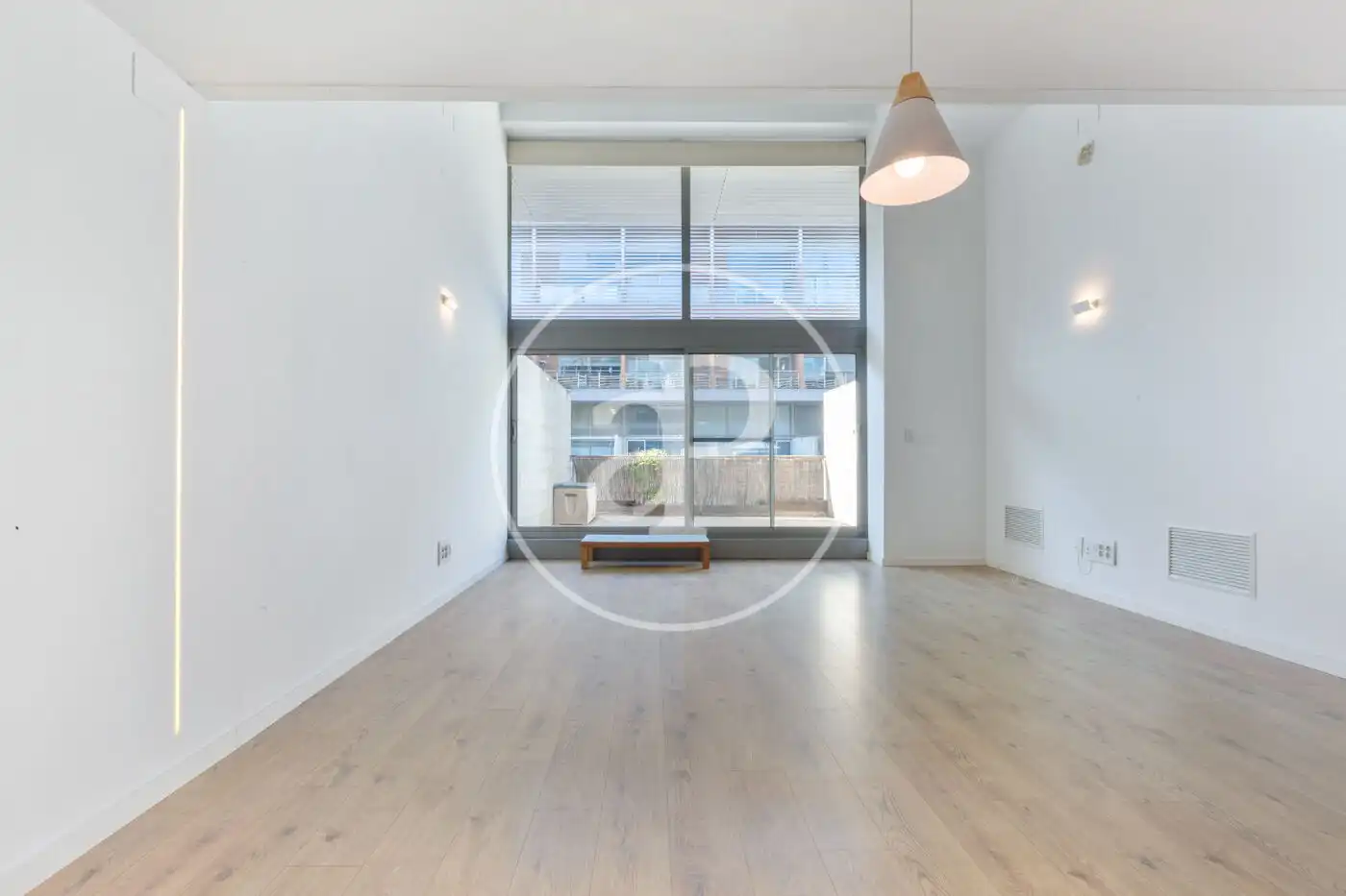 Living room of Flat for sale in Valencia  with Air Conditioner, Heating and Terrace