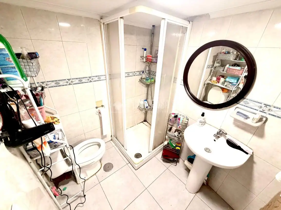 Baño de Piso en venta en Santander con Amueblado y Balcón
