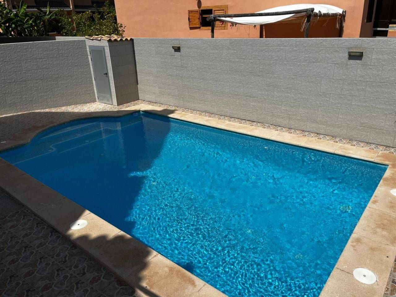 Piscina de Casa o xalet en venda en Sueca amb Aire condicionat, Calefacció i Jardí privat