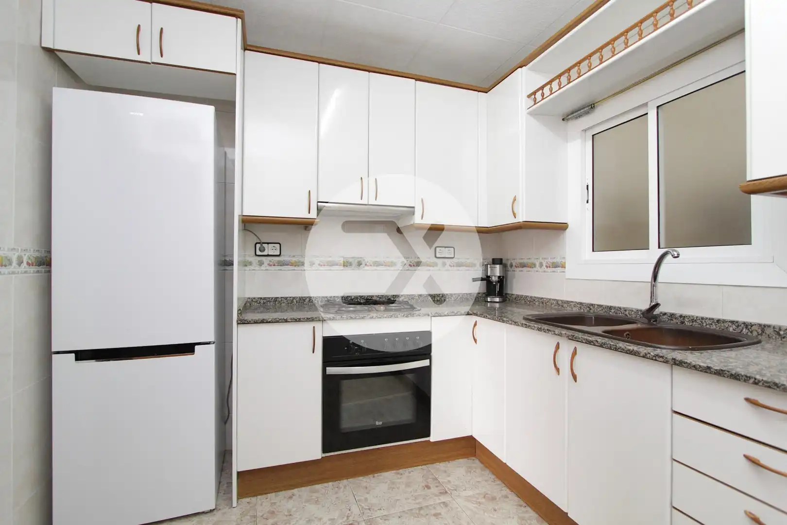 Küche von Wohnung zum Verkauf in Castelldefels mit Parkett, Ofen und Balkon