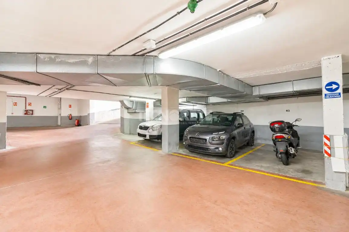 Parking de Piso en venta en Toledo con Calefacción