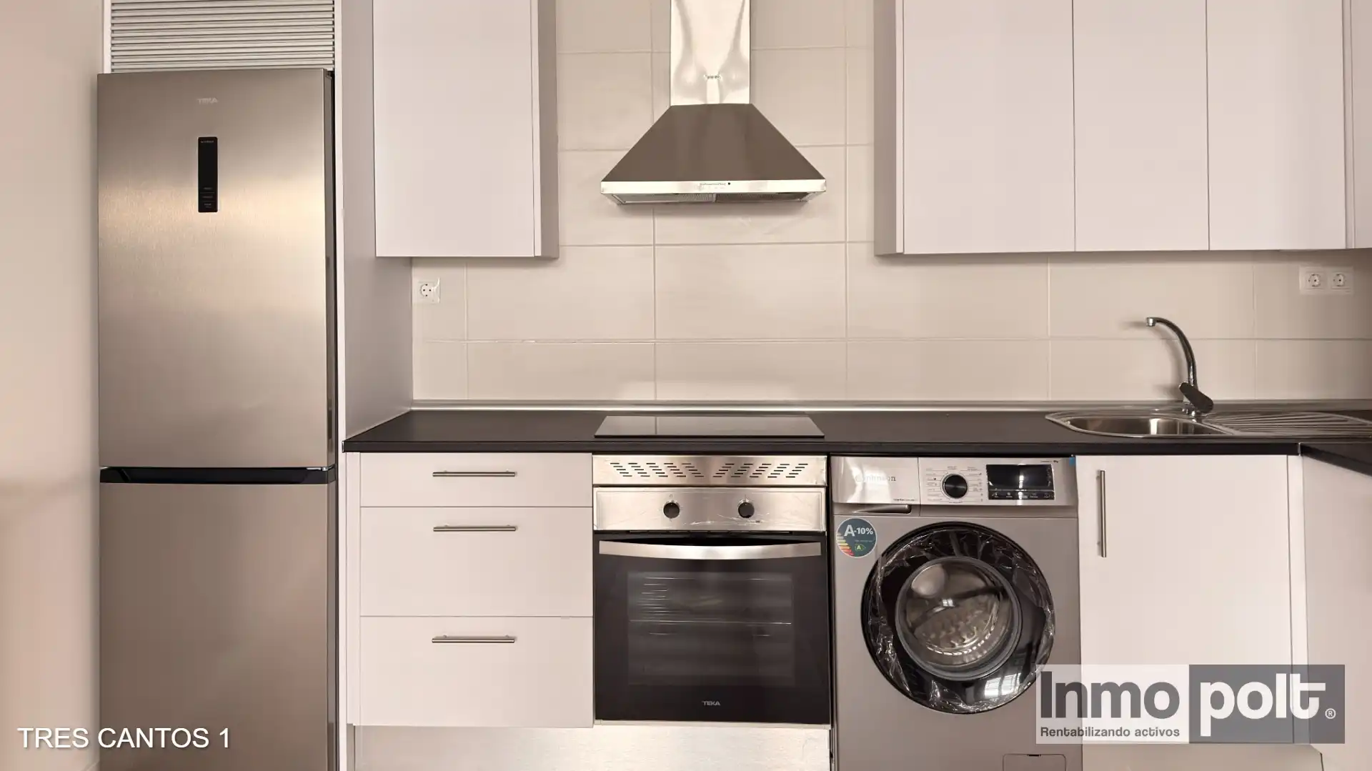 Kitchen of Flat for rent in Tres Cantos  with Air Conditioner, Furnished and Oven