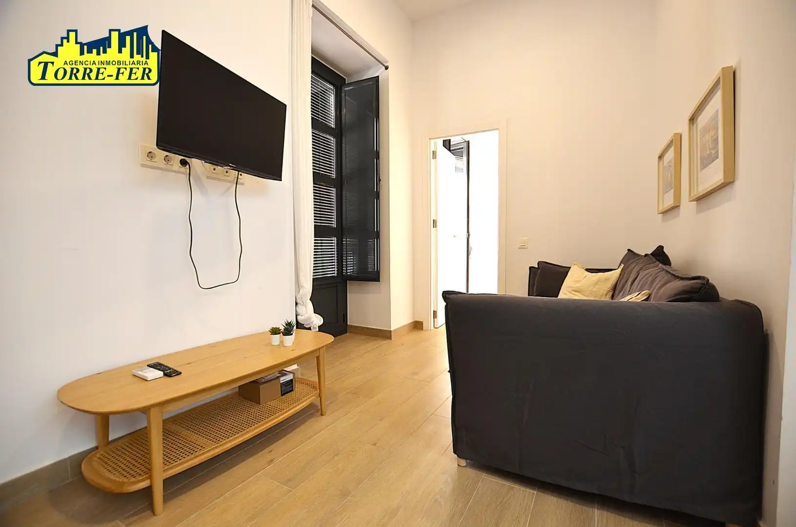 Sala de estar de Ático de alquiler en Almería con Aire acondicionado, Terraza y Amueblado