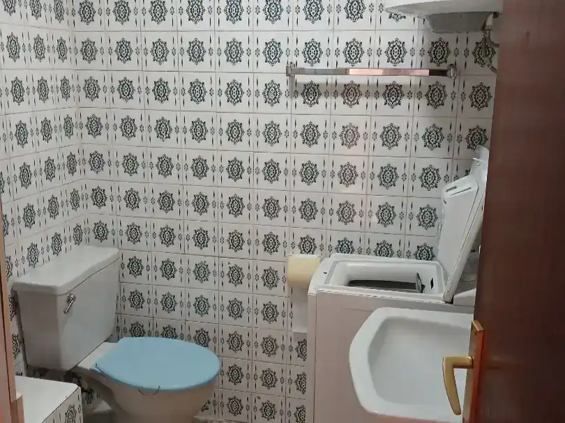 Baño de Piso en venta en Torrox con Jardín privado, Terraza y Piscina