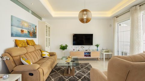 Descubra el encanto de vivir en un ático con esta encantadora residencia de dos dormitorios y dos baños que cuenta con 85 metros c, imatge 2