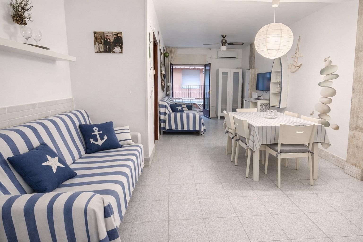 Living room of Apartment for sale in Tossa de Mar  with Air Conditioner, Heating and Terrace