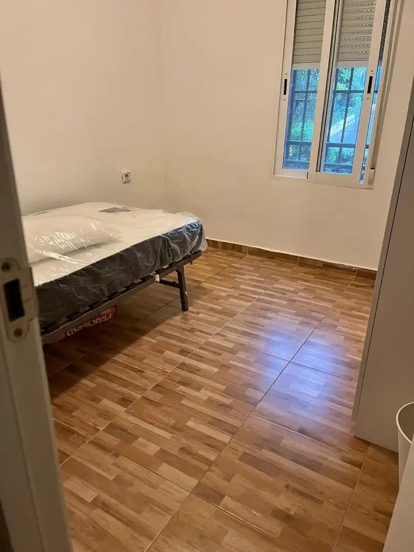 Bedroom of Apartments for rent in Granada