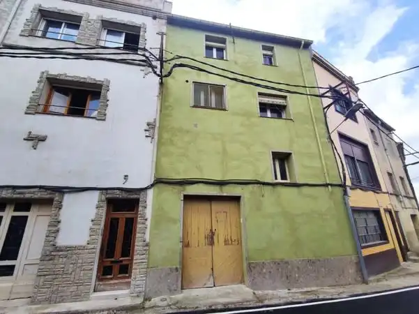 Außenansicht von Einfamilien-Reihenhaus zum Verkauf in Marçà