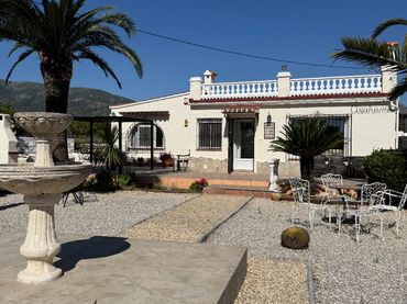 Villa con giardino in vendita a Alcalalí