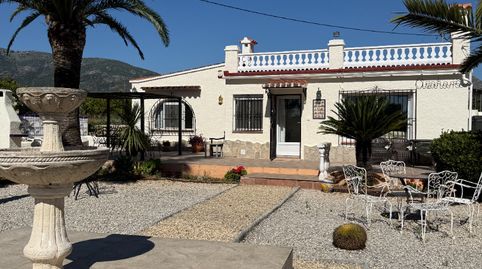EXCLUSIVA PROPIEDAD URBANA CON VIVIENDA EXISTENTE, JARDINES CONSOLIDADOS Y EXCEPCIONAL POTENCIAL DE DESARROLLO
