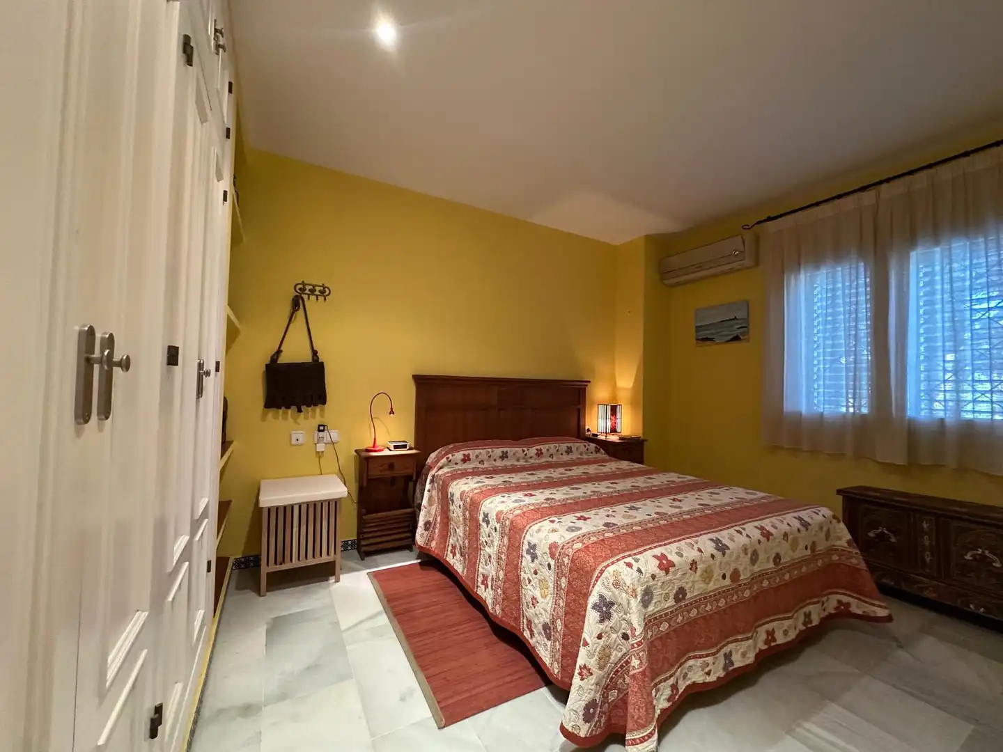 Dormitori de Casa adosada en venda en Chiclana de la Frontera amb Aire condicionat, Calefacció i Jardí privat