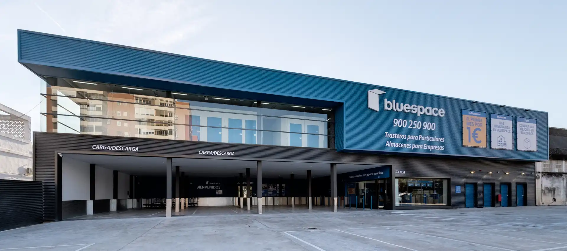 Vista exterior de Traster de lloguer en  Sevilla Capital amb Alarma