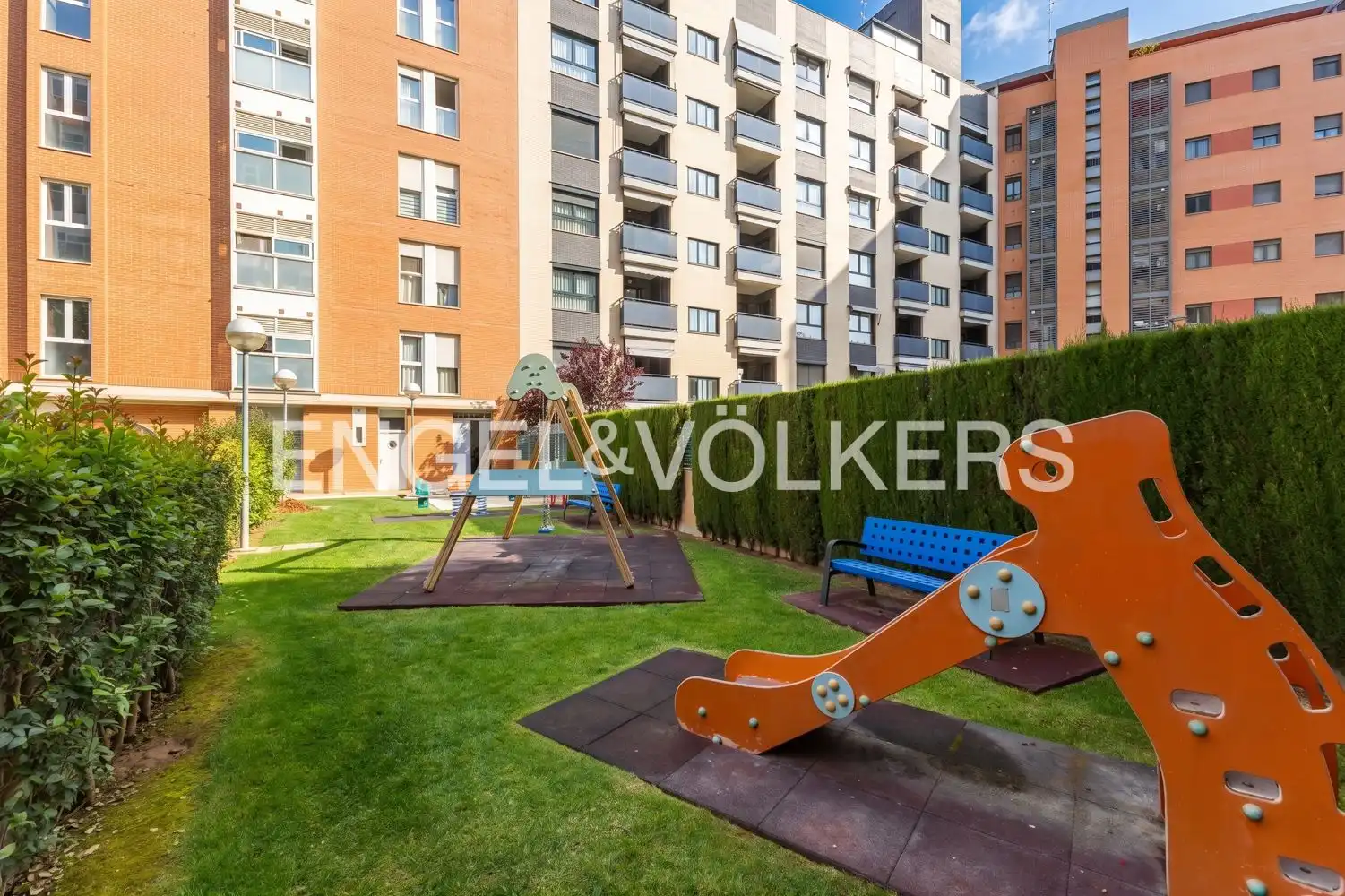 Terrasse von Wohnung zum Verkauf in Valencia mit Klimaanlage, Heizung und Privatgarten