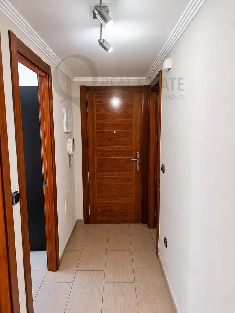 Piso de alquiler en El Campello con Aire acondicionado, Jardín privado y Terraza