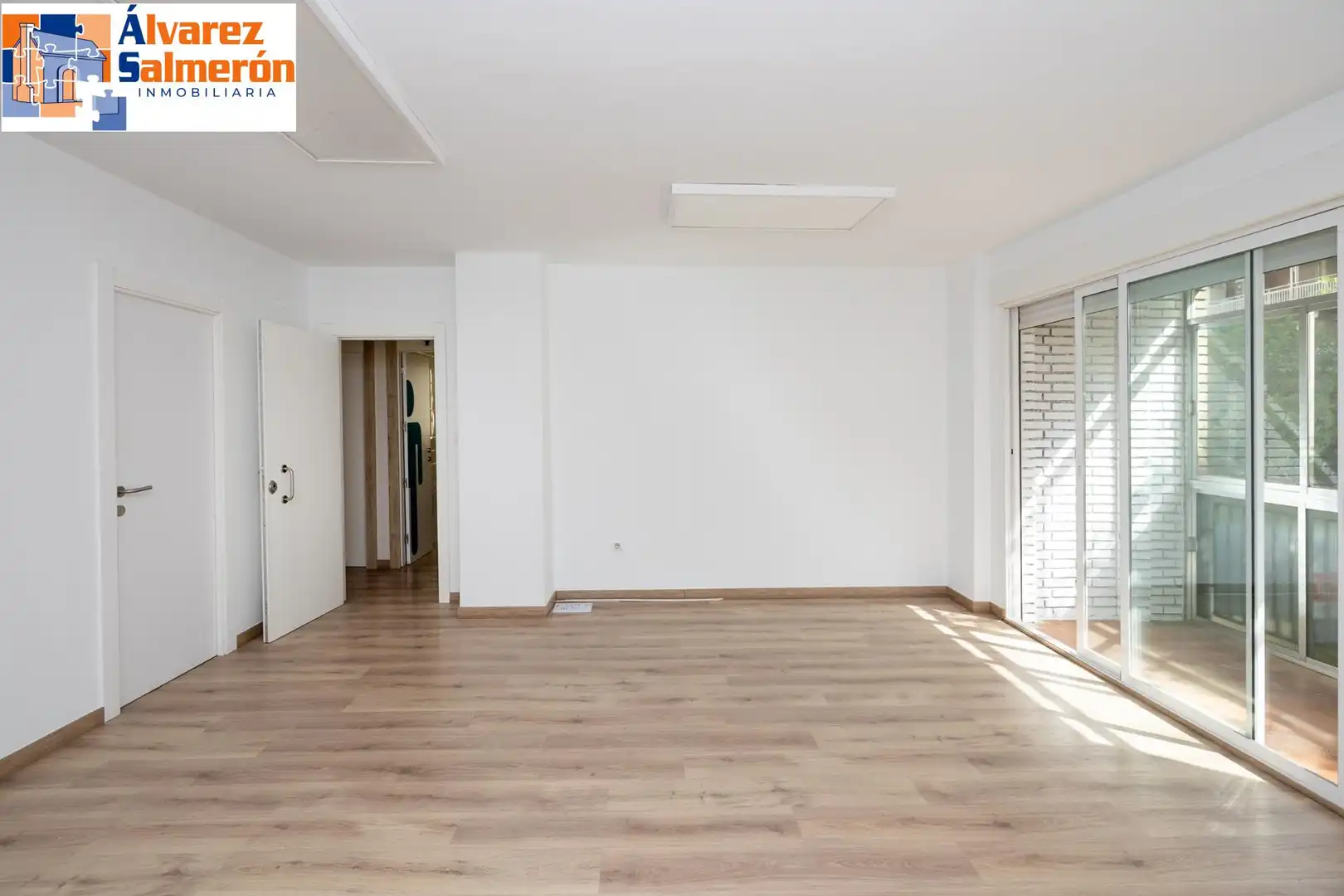 Flat with terrace for sale in Camino de Ronda, imagen 2