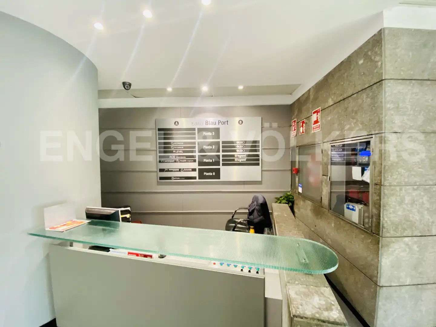 Oficina de lloguer a Zona Industrial, imagen 2