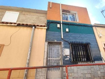 Casa a schiera in vendita a Calle Fragata - Santa Lucia 34