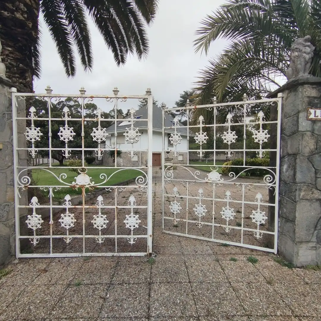 Jardí de Casa o xalet en venda en Villaviciosa amb Calefacció, Terrassa i Traster