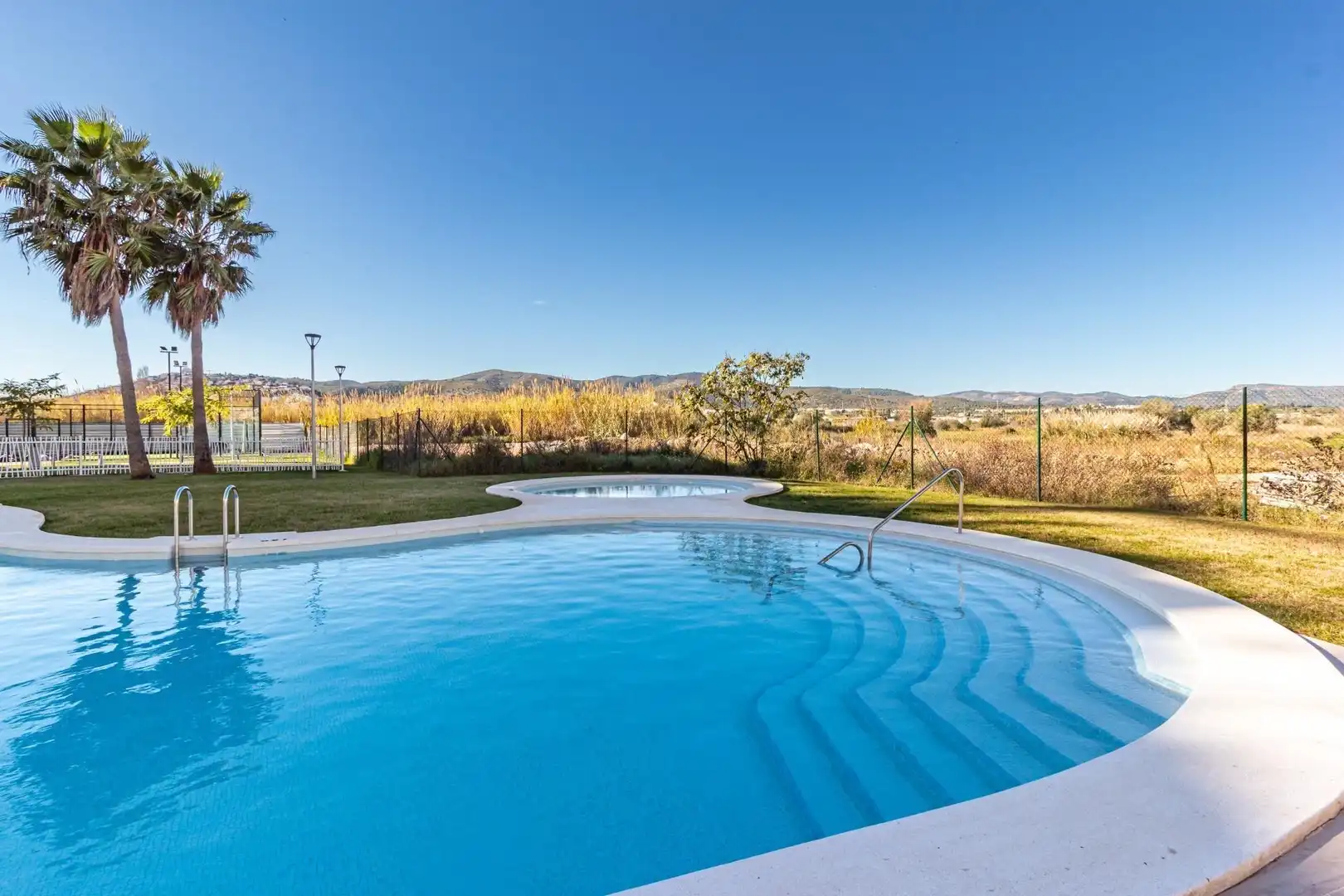 Piscina de Ático en venta en Peñíscola / Peníscola con Calefacción, Jardín privado y Terraza
