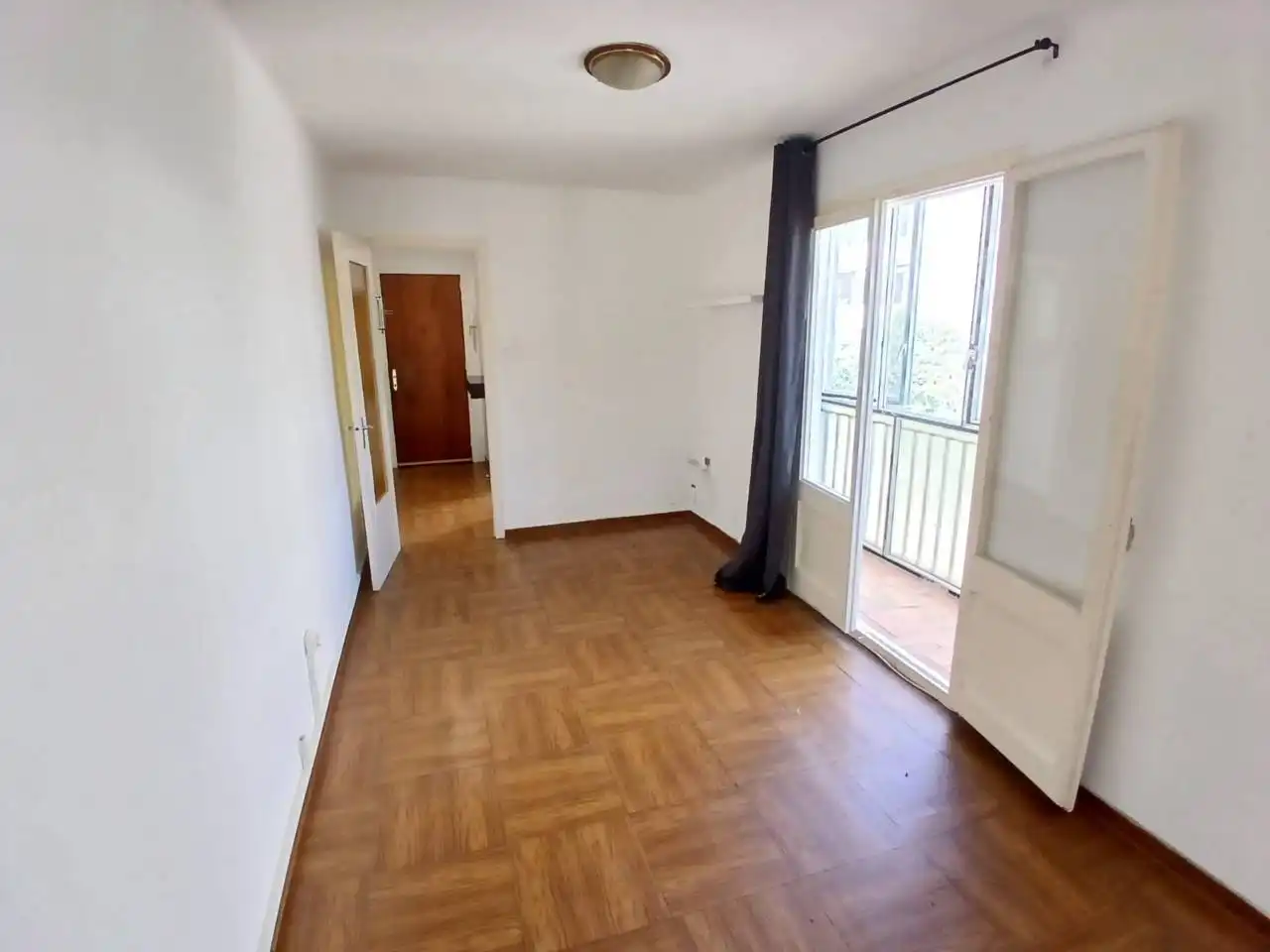 Habitación de Piso en venta en Vilanova i la Geltrú con Balcón