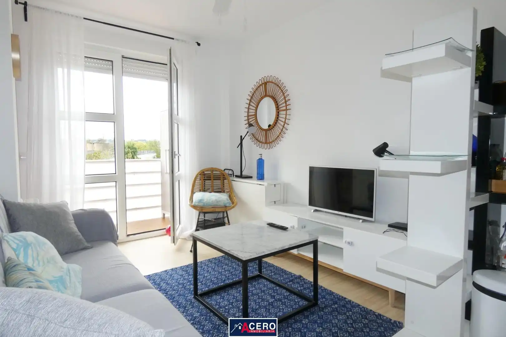 Apartament amb piscina de lloguer a Urbanizacion CANAL I (LA), imagen 2