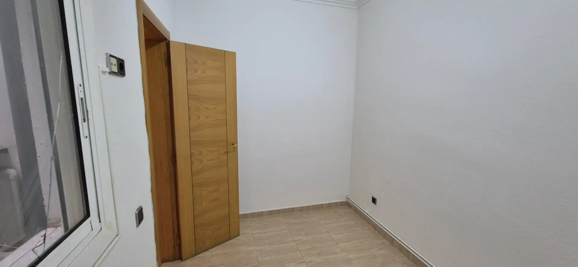 Habitación de Piso en venta en Barcelona con Aire acondicionado y Calefacción