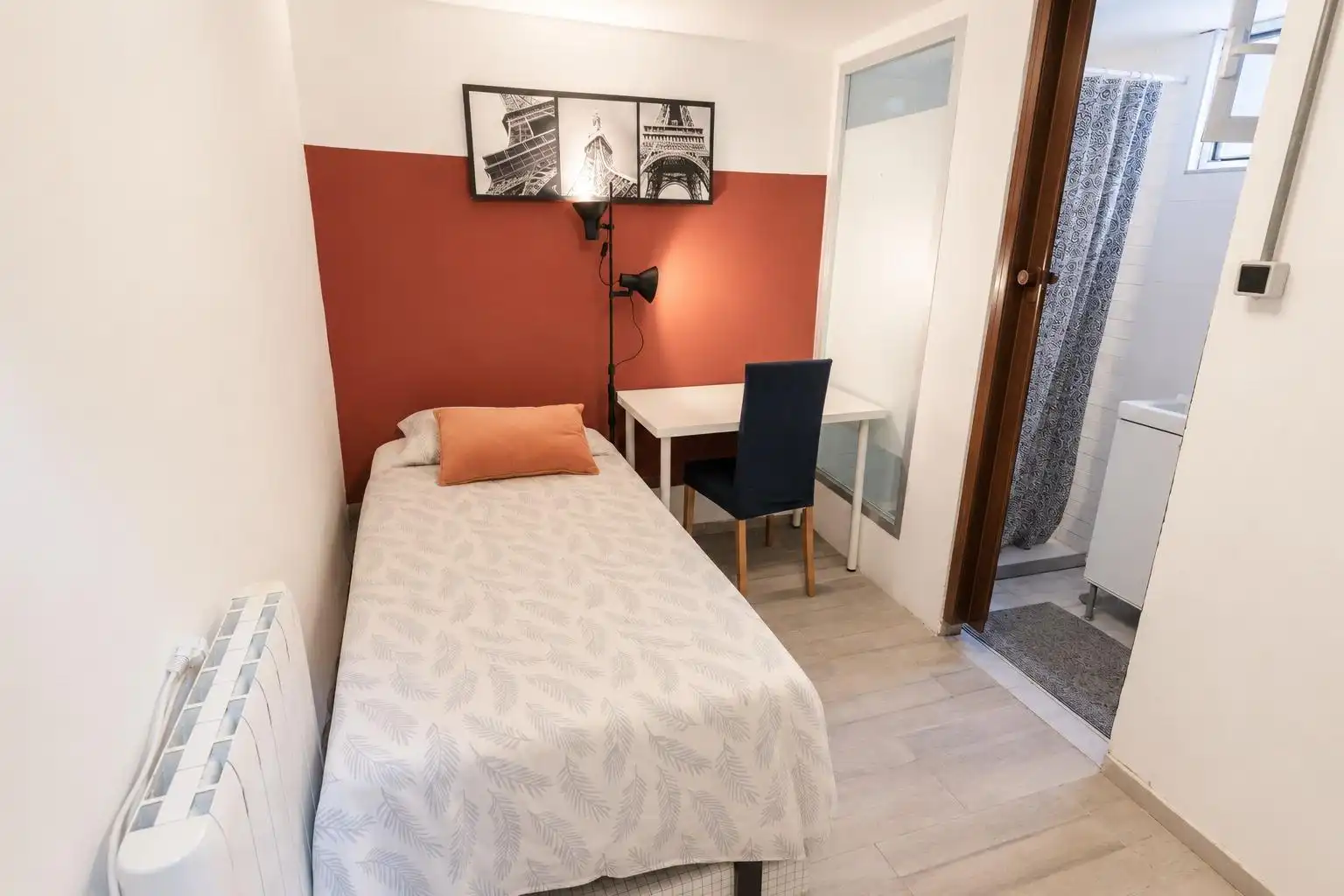 Habitación de Piso en venta en Madrid con Calefacción