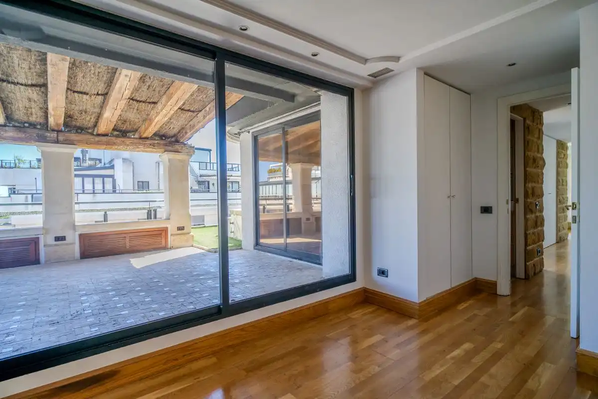 Balcony of Attic for sale in Madrid  with Air Conditioner, Heating and Private garden