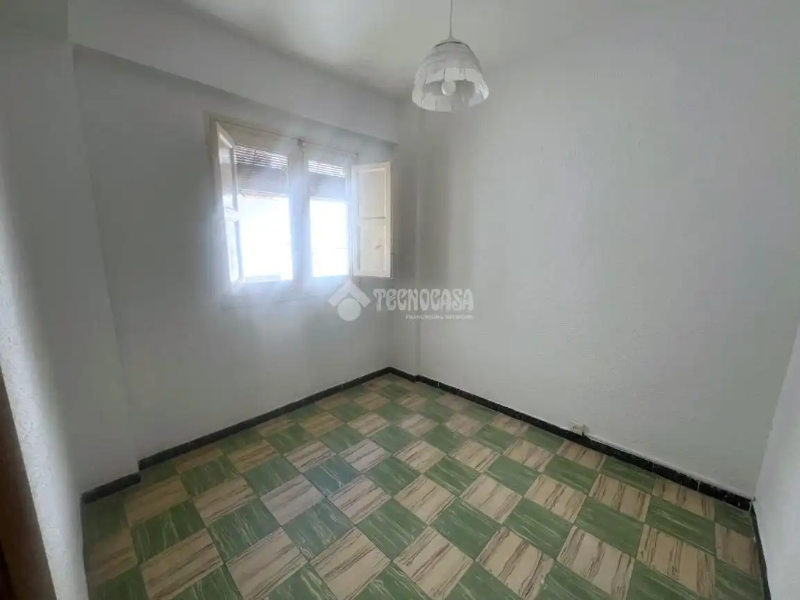 Bedroom of Flat for sale in Zaragoza  with Balcony