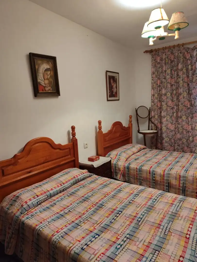 Dormitori de Casa o xalet en venda en Salobreña amb Terrassa i Moblat