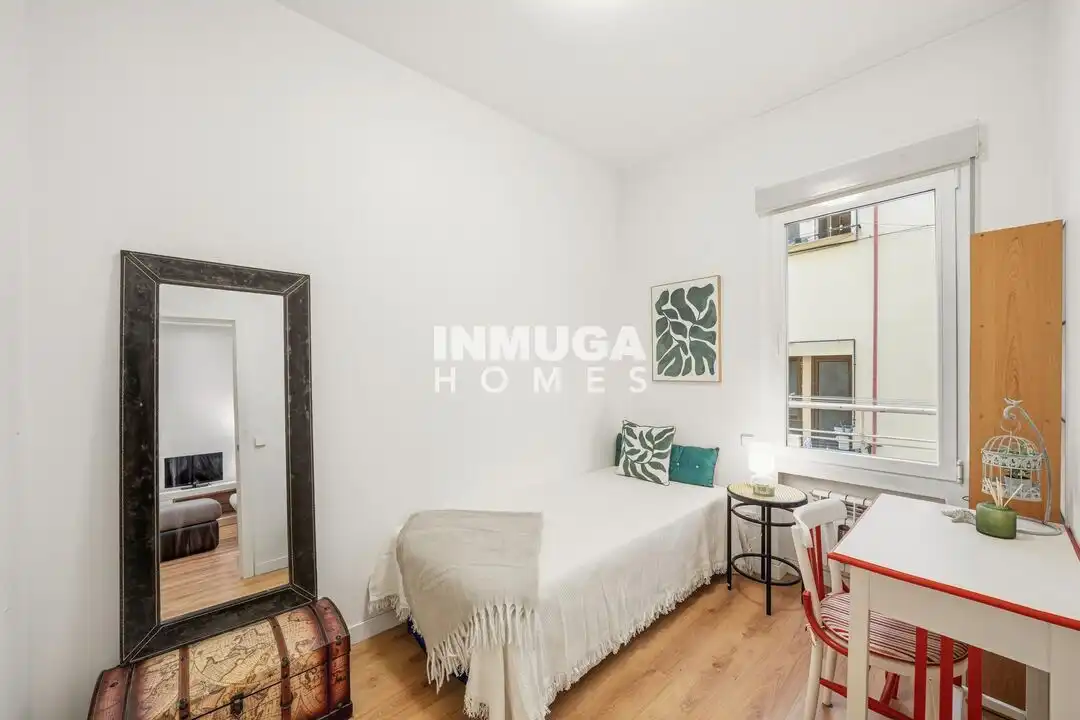 Schlafzimmer von Wohnung zum Verkauf in Madrid mit Klimaanlage und Heizung