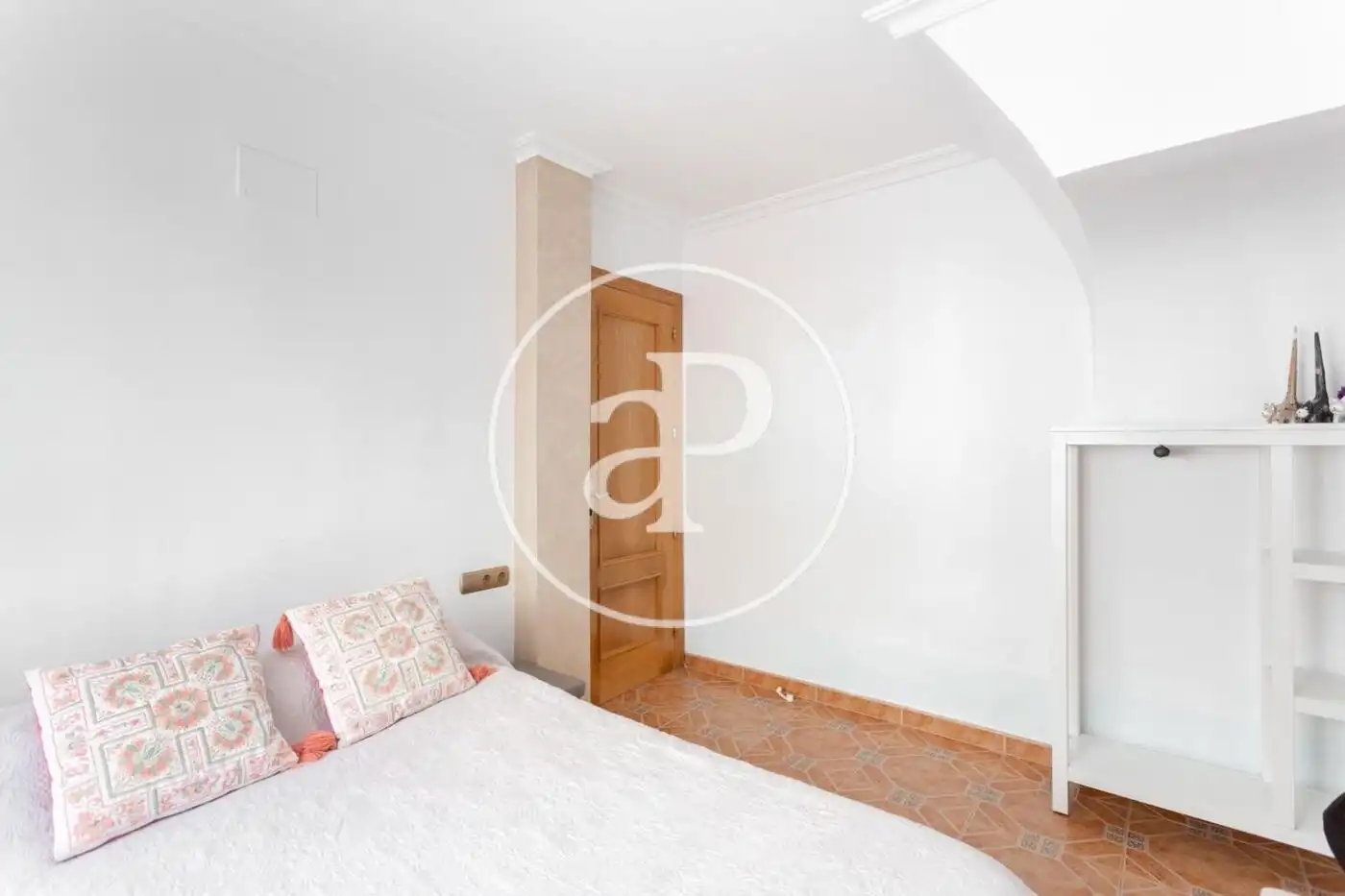 Bedroom of Houses for sale in Valencia  with Heating, Terrace and Storage room