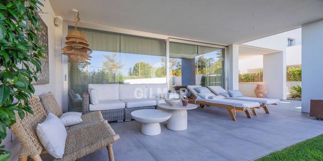 Casa adosada en Venta en Valdemarín