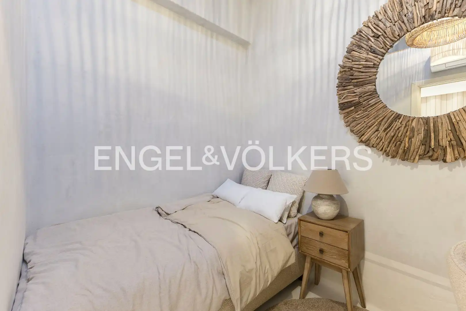 Attic for sale in Sants