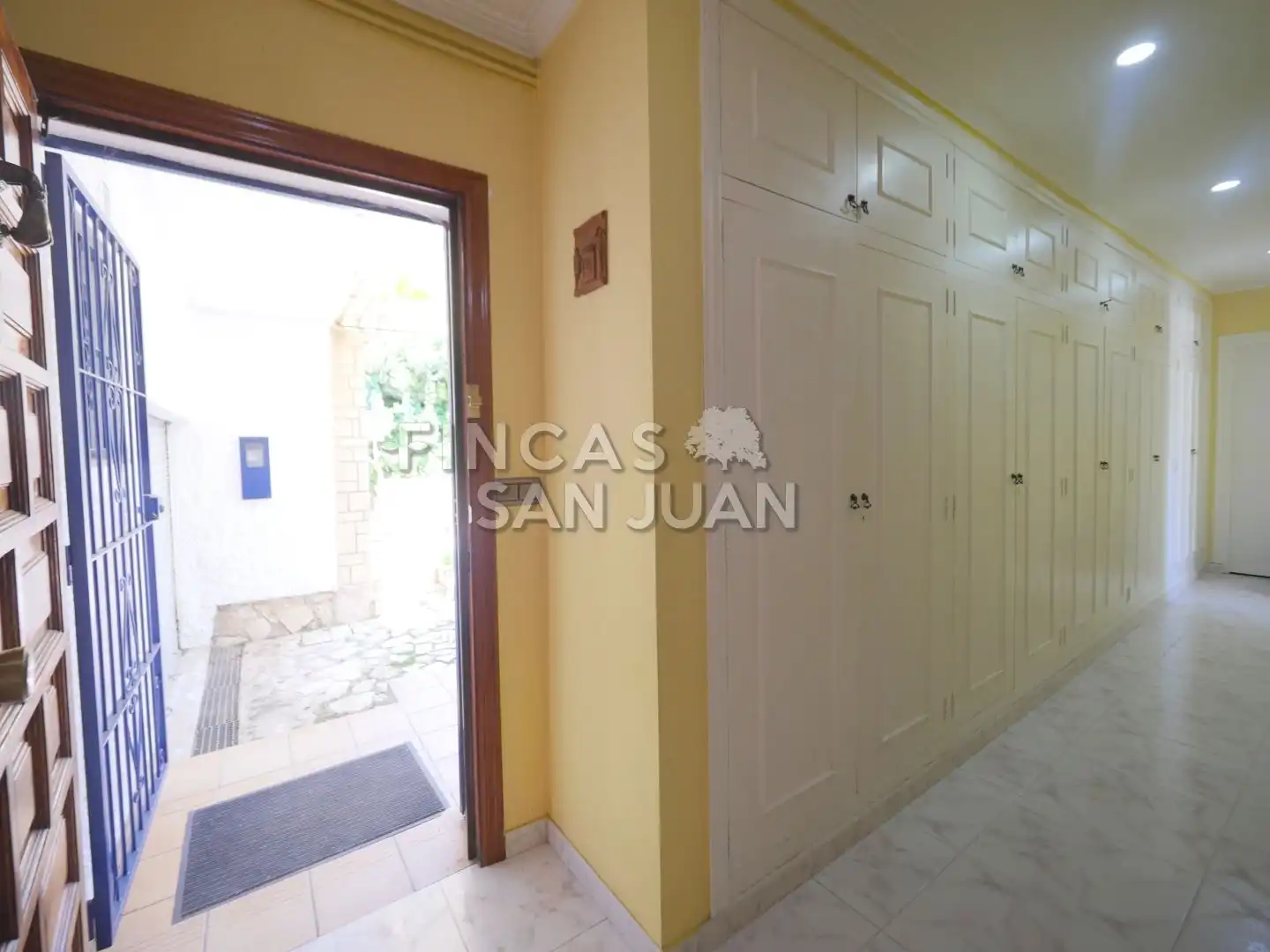 Casa o xalet en venda en Sant Joan d'Alacant amb Terrassa, Traster i Piscina
