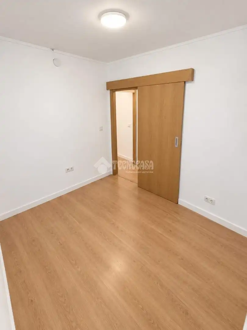 Flat for sale in Sant Andreu, imagen 7
