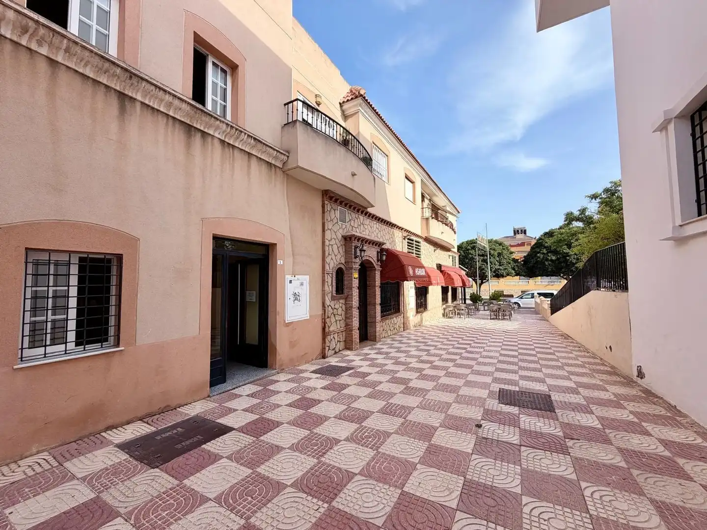Exterior view of Study for rent in Roquetas de Mar  with Air Conditioner, Furnished and Balcony