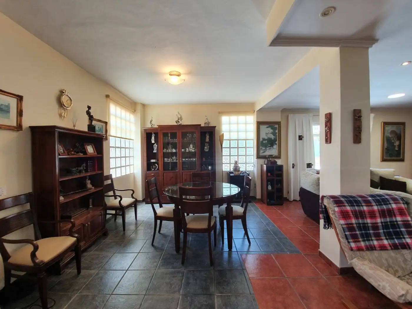 Comedor de Casa o chalet en venta en Chiva con Calefacción, Jardín privado y Terraza