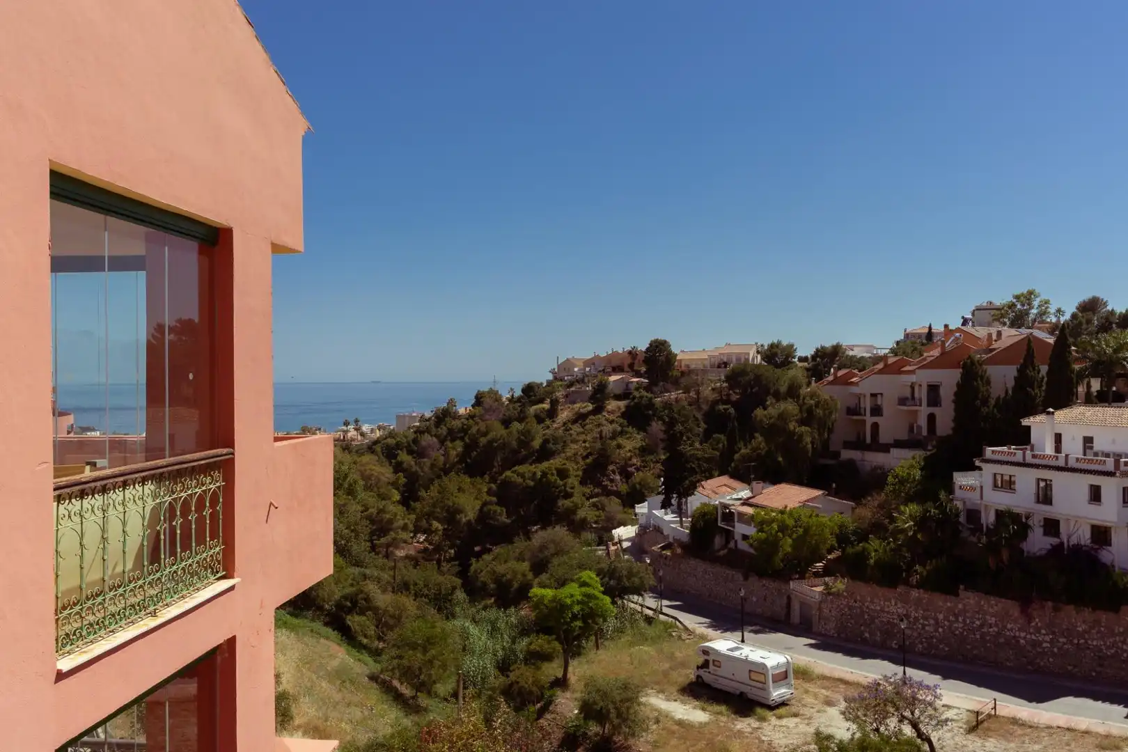 Vista exterior de Dúplex en venta en Fuengirola con Terraza, Trastero y Piscina comunitaria