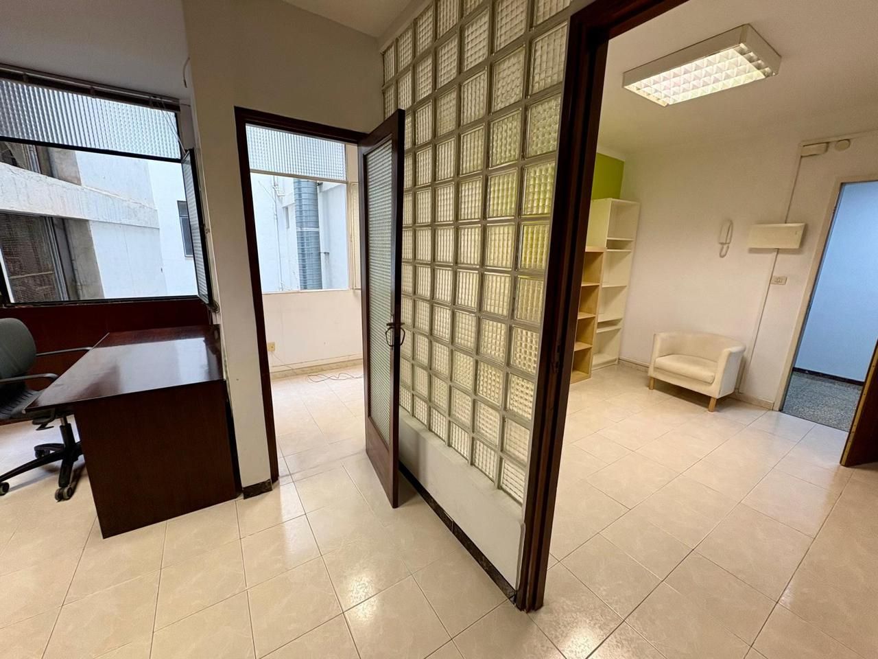 Office to rent in Villalba Hervás, Centro, Centro - Ifara
