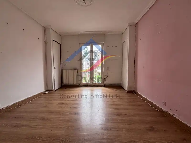 Sala d'estar de Pis en venda en Santander amb Calefacció, Forn i Internet