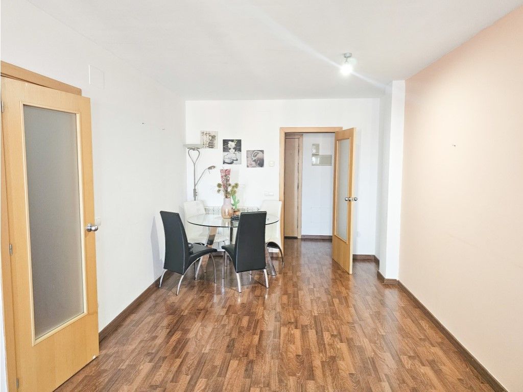 Flat for sale in Figueres  with Air Conditioner, Heating and Furnished