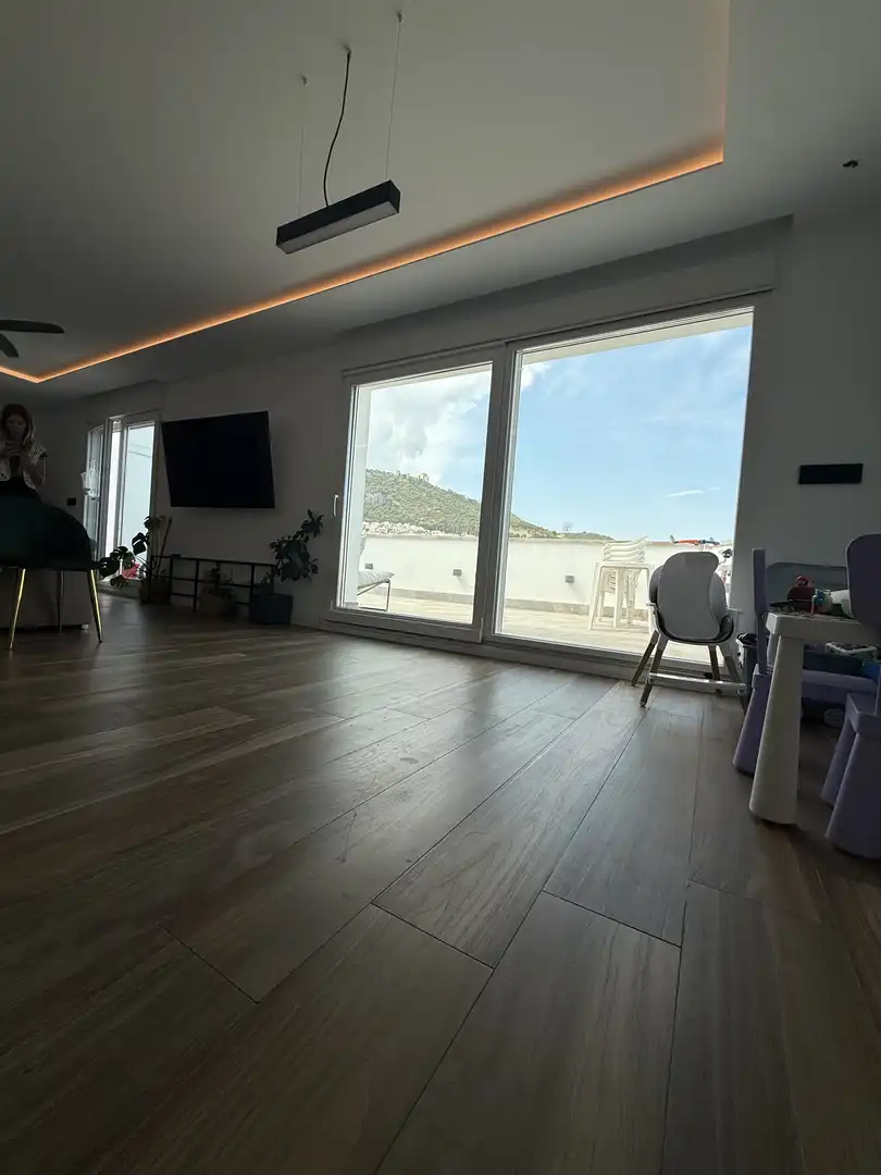 Sala d'estar de Àtic en venda en  Jaén Capital amb Aire condicionat i Terrassa