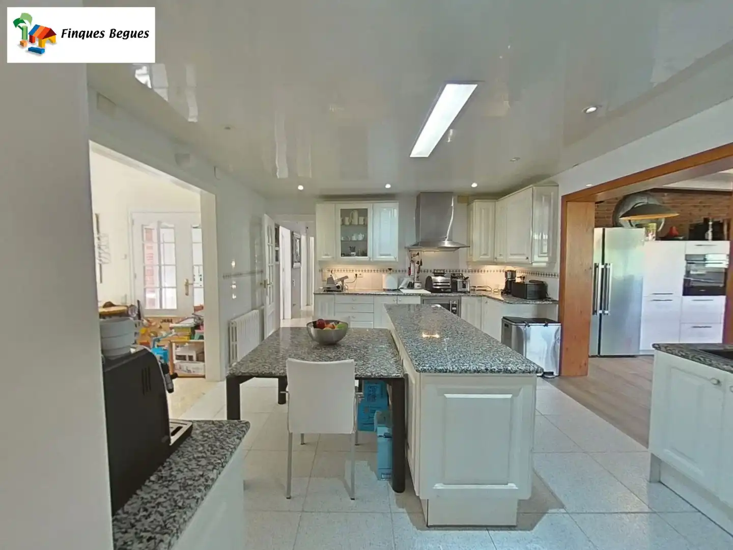 Cocina de Casa o chalet en venta en Begues con Calefacción, Jardín privado y Trastero