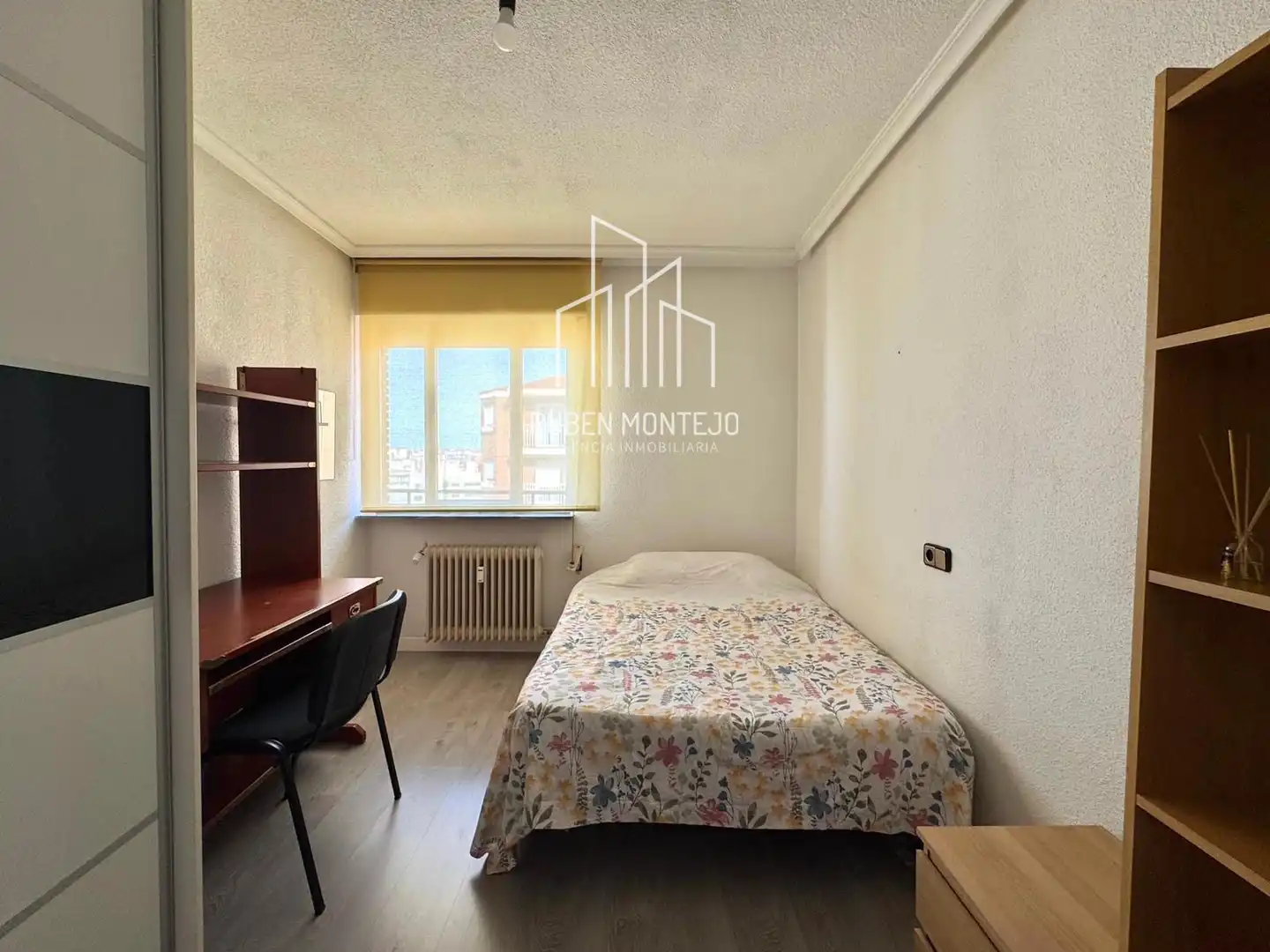 Schlafzimmer von Wohnung zur untervermieten in Salamanca mit Heizung, Terrasse und Möbliert