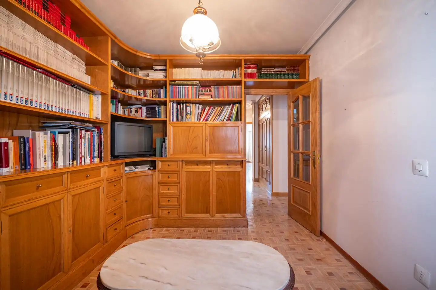 Sala d'estar de Pis en venda en Ávila amb Calefacció, Parquet i Terrassa