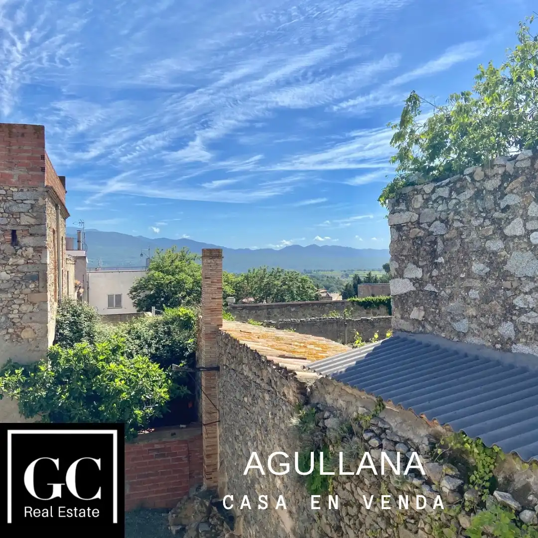 Vista exterior de Casa adosada en venda en Agullana amb Calefacció i Terrassa