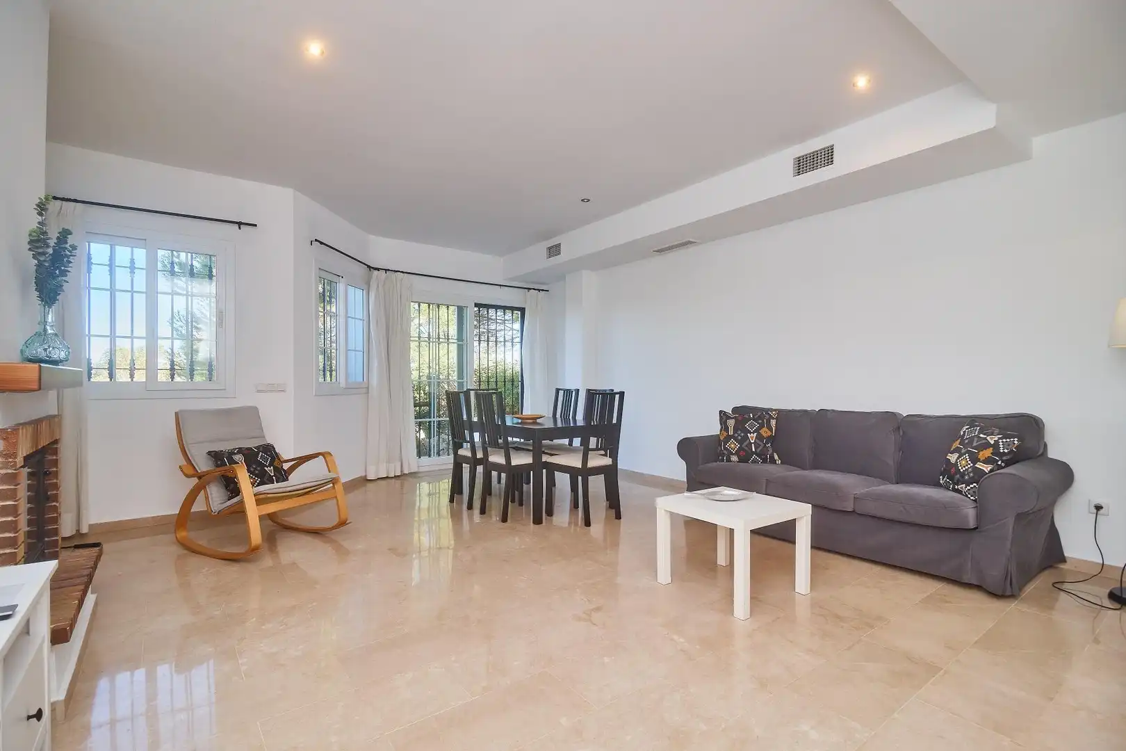 Casa adosada en venta en Buenavista - Lauro Golf