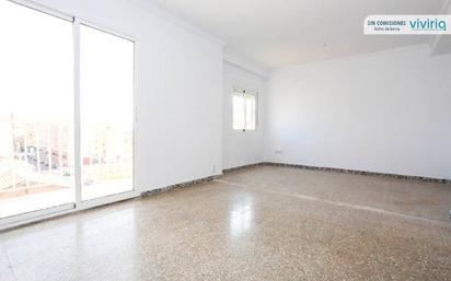 Bedroom of Flat for sale in  Valencia Capital